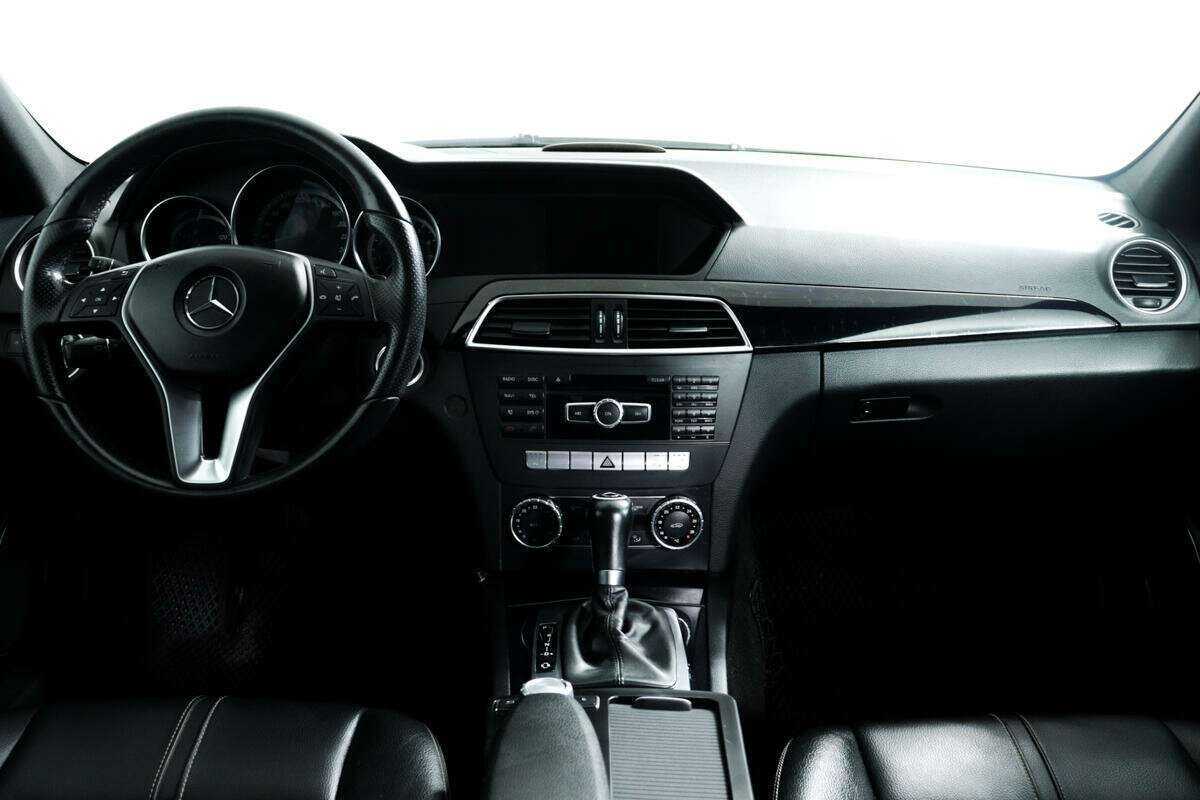 Mercedes-Benz C-Класс 2011 года с пробегом. Фото: #10