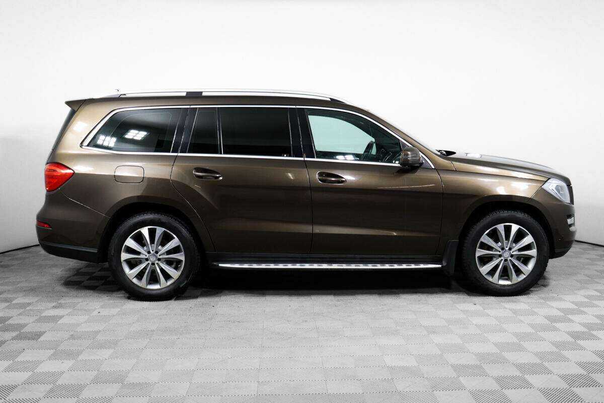 Mercedes-Benz GL-Класс 2015 года с пробегом. Фото: #3