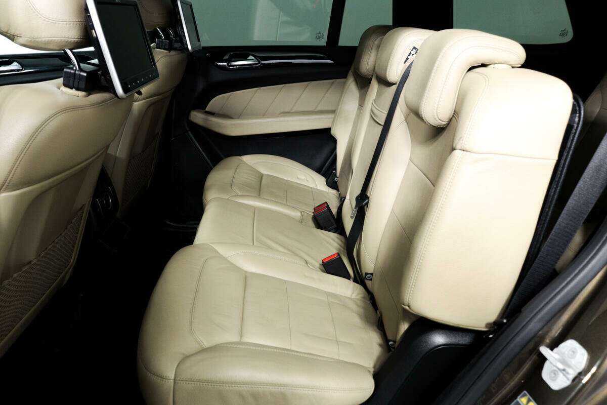 Mercedes-Benz GL-Класс 2015 года с пробегом. Фото: #11