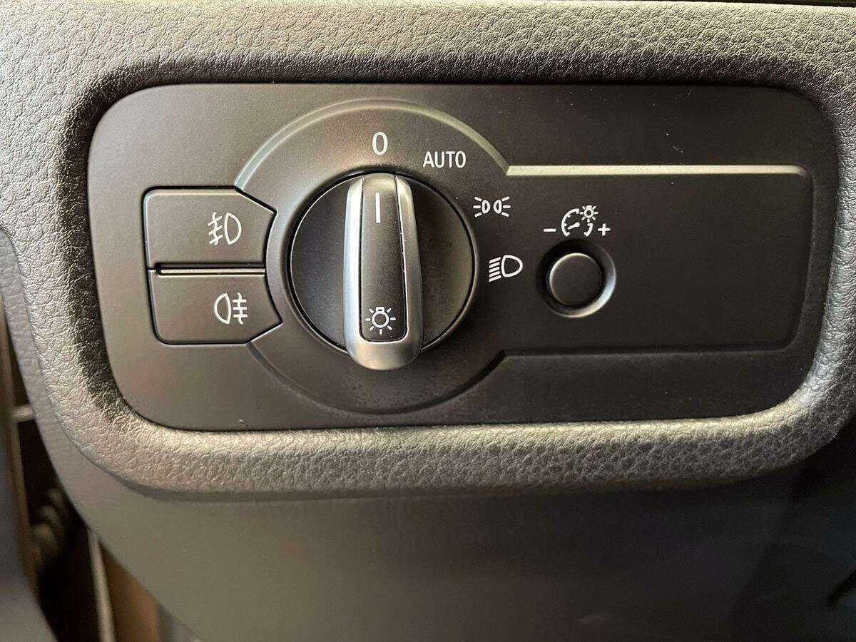 Volkswagen Touareg 2015 года с пробегом. Фото: #16