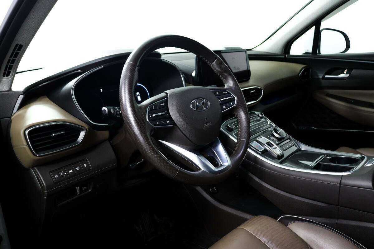 Hyundai Santa Fe 2021 года с пробегом. Фото: #12
