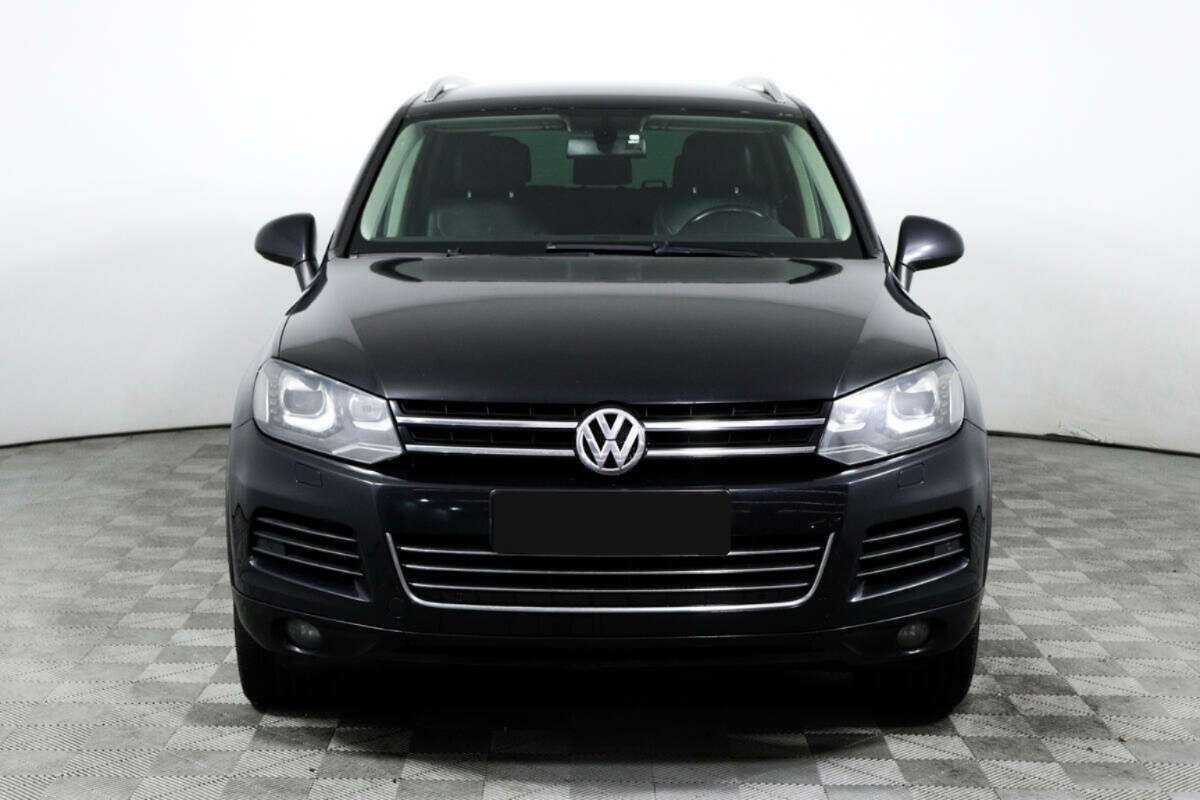Volkswagen Touareg 2012 года с пробегом. Фото: #1