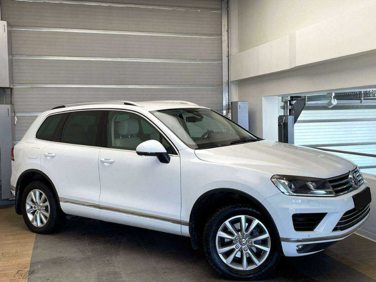 Volkswagen Touareg 2015 года с пробегом. Фото: #2