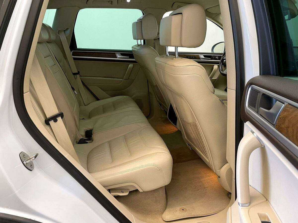 Volkswagen Touareg 2015 года с пробегом. Фото: #7