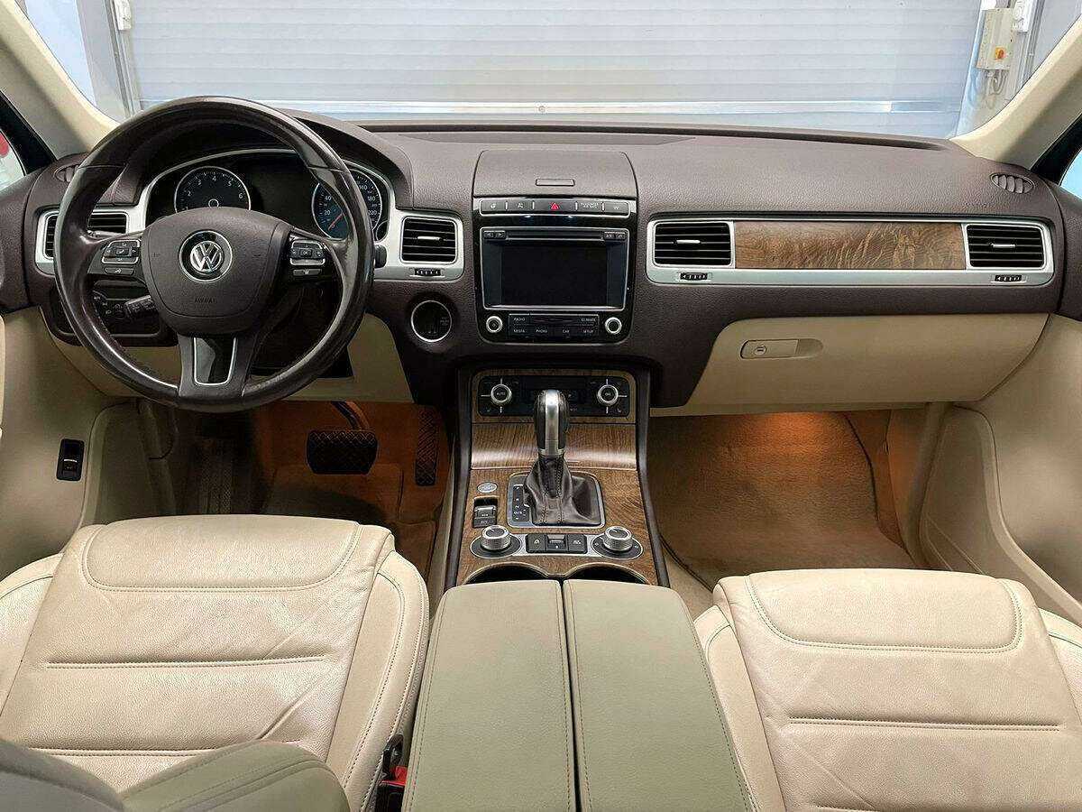 Volkswagen Touareg 2015 года с пробегом. Фото: #8