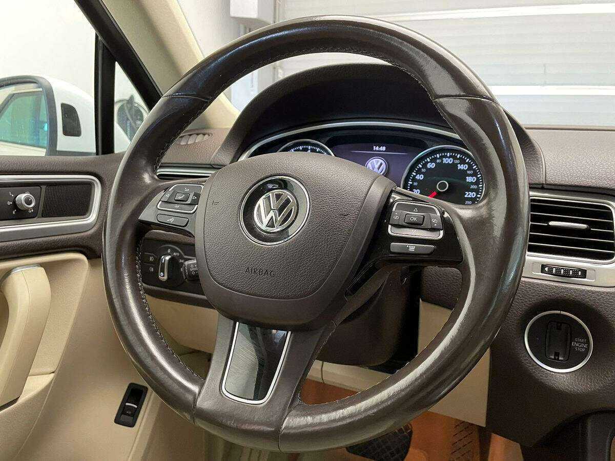 Volkswagen Touareg 2015 года с пробегом. Фото: #14