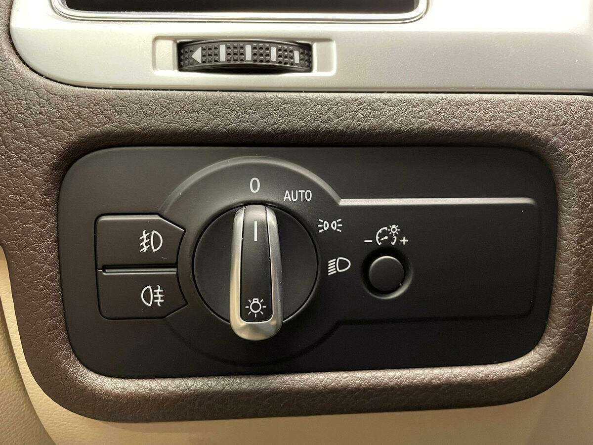 Volkswagen Touareg 2015 года с пробегом. Фото: #18