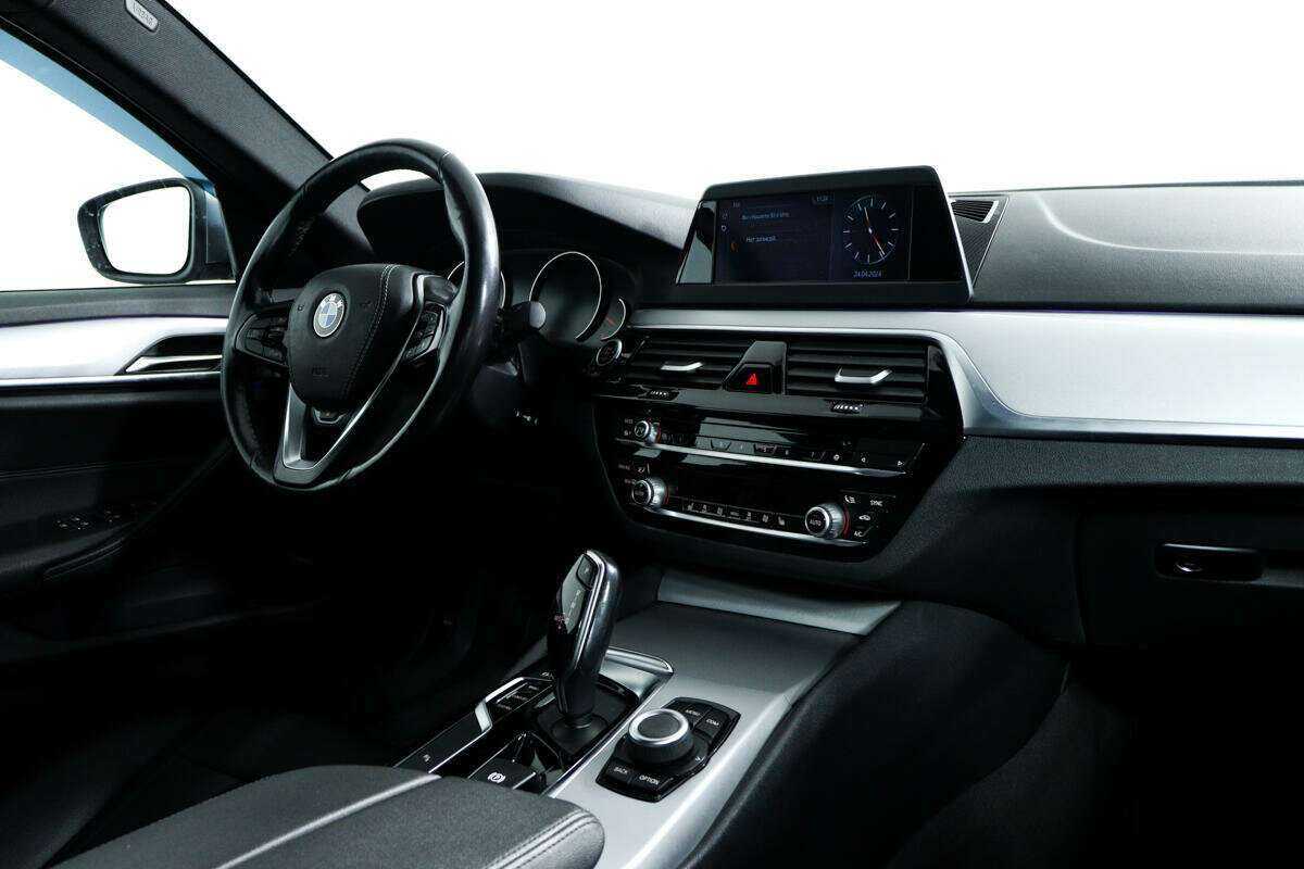 BMW 5 серии 2019 года с пробегом. Фото: #8