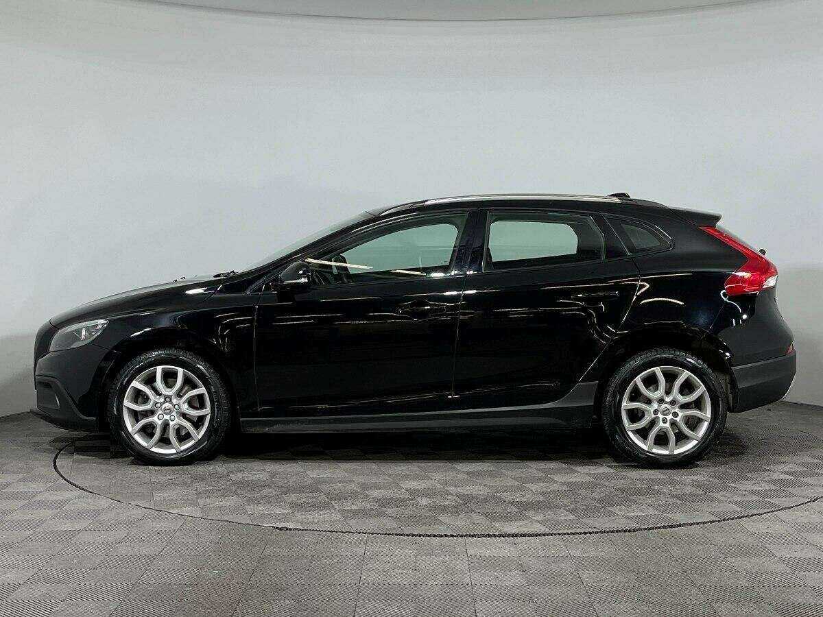 Volvo V40 Cross Country 2017 года с пробегом. Фото: #6