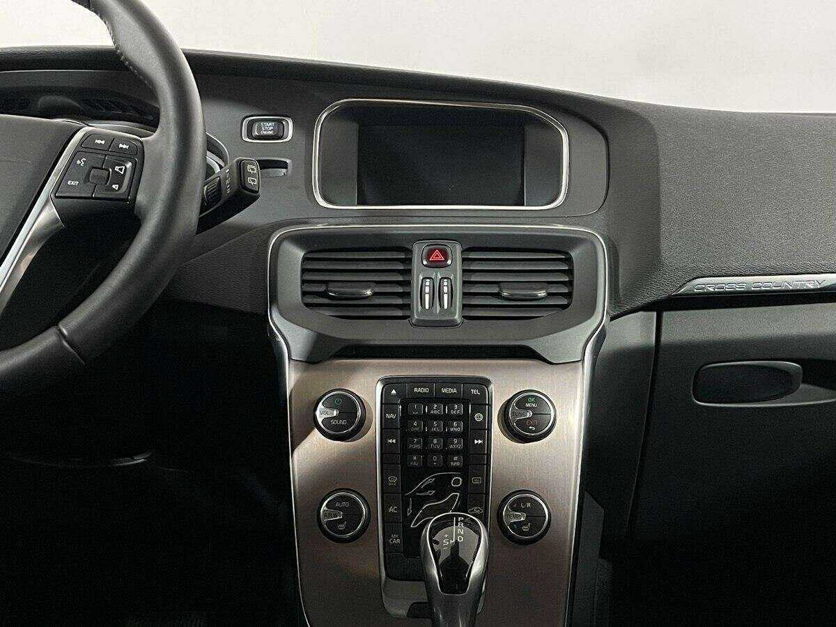 Volvo V40 Cross Country 2017 года с пробегом. Фото: #10