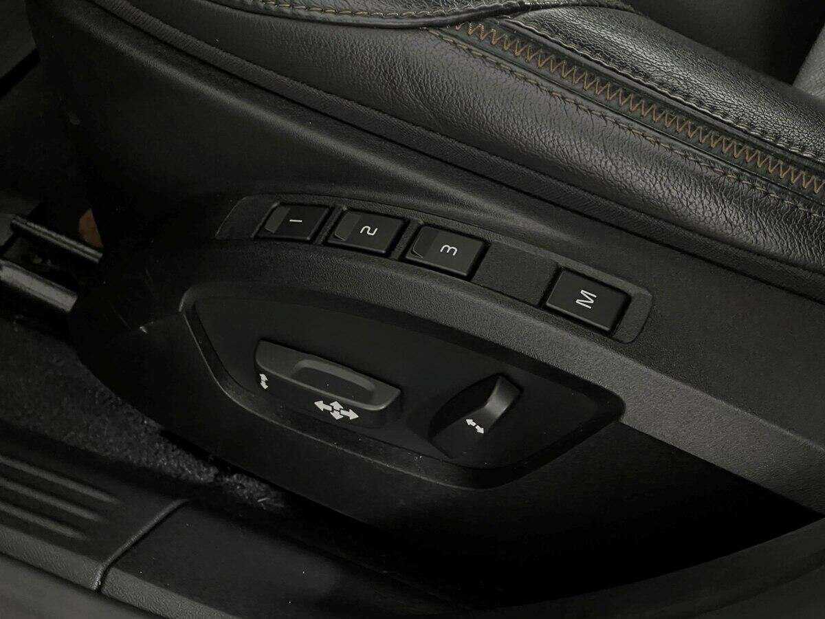 Volvo V40 Cross Country 2017 года с пробегом. Фото: #11