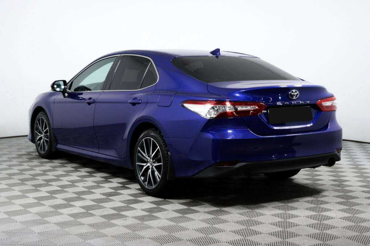 Toyota Camry 2021 года с пробегом. Фото: #6