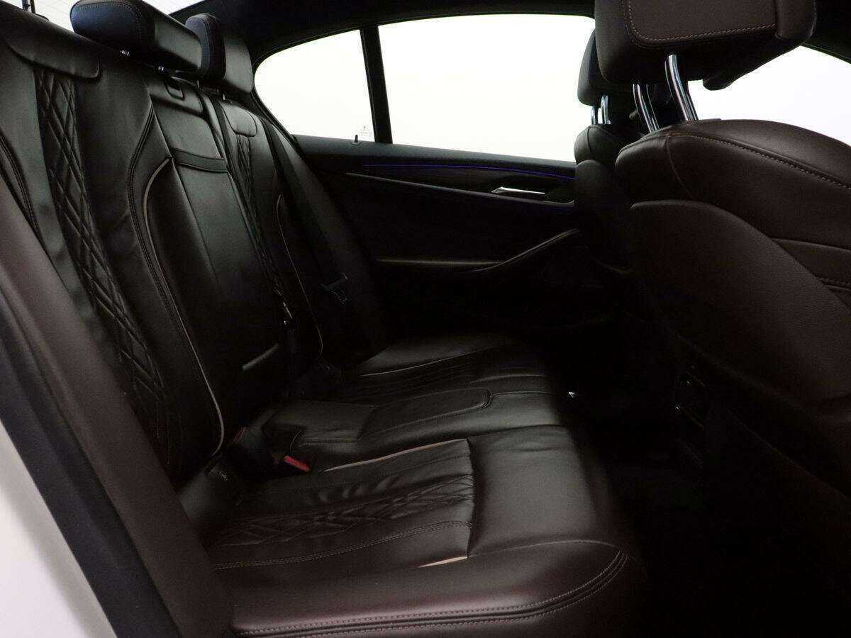 BMW 5 серии 2020 года с пробегом. Фото: #7