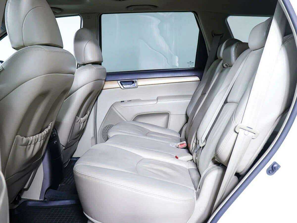 Kia Mohave 2011 года с пробегом. Фото: #11