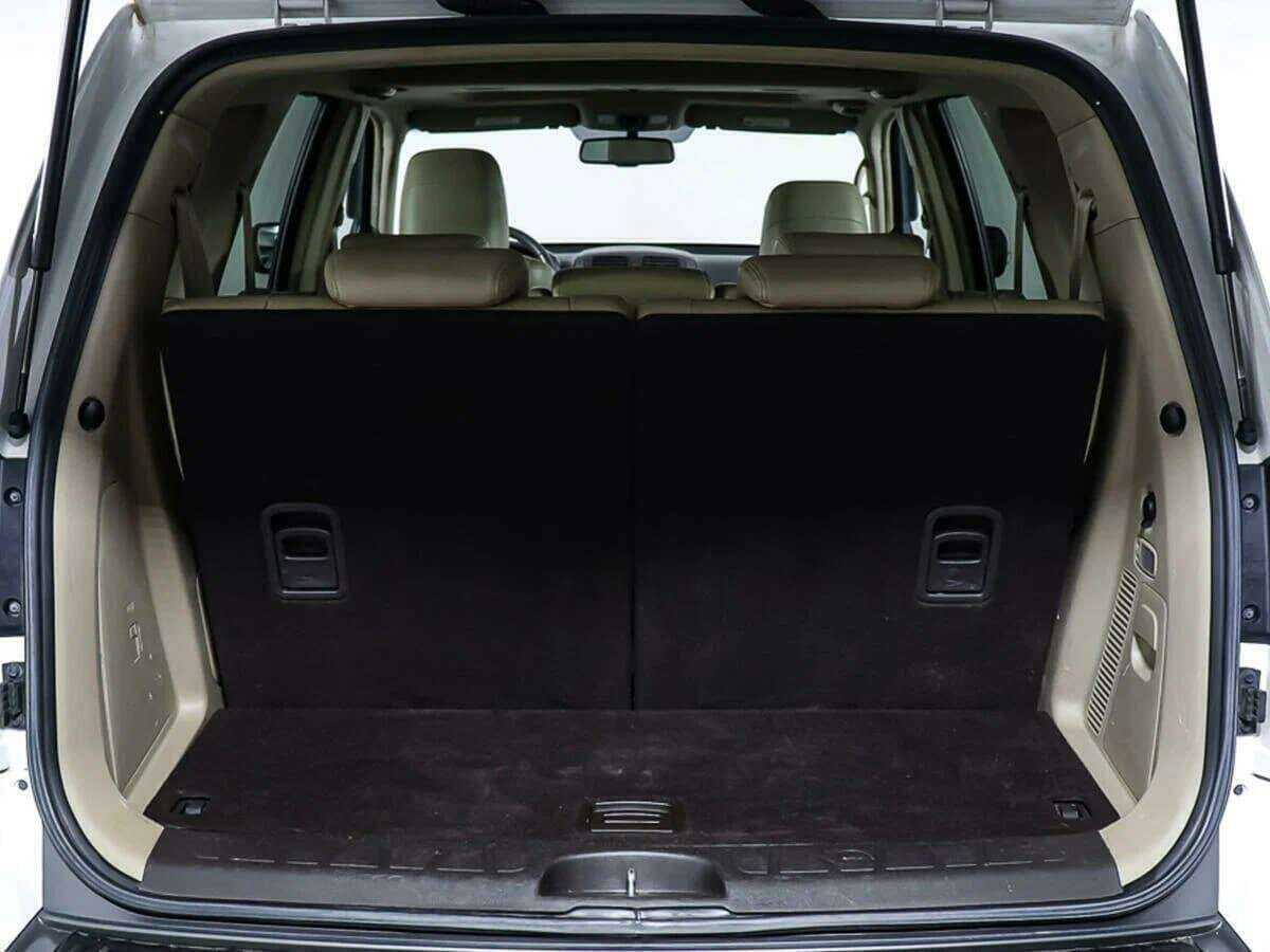 Kia Mohave 2011 года с пробегом. Фото: #13