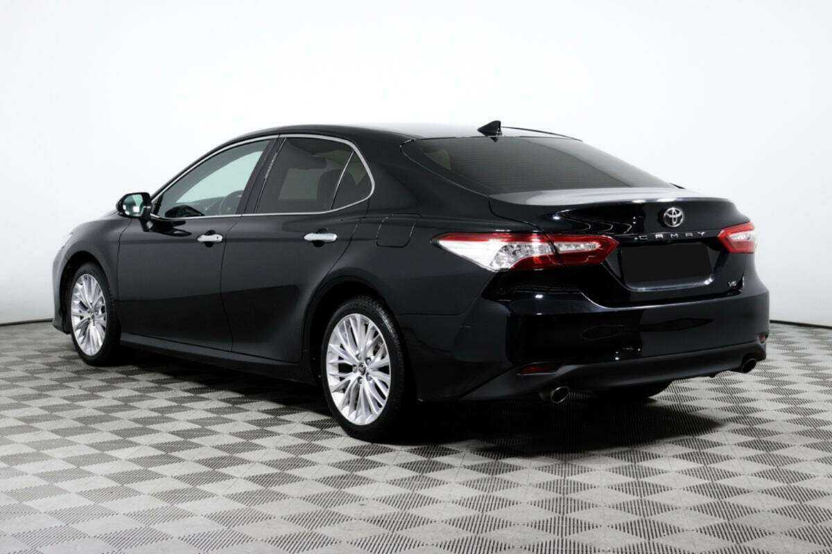 Toyota Camry 2018 года с пробегом. Фото: #6