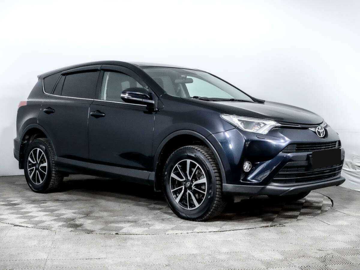 Toyota RAV4 2017 года с пробегом. Фото: #2