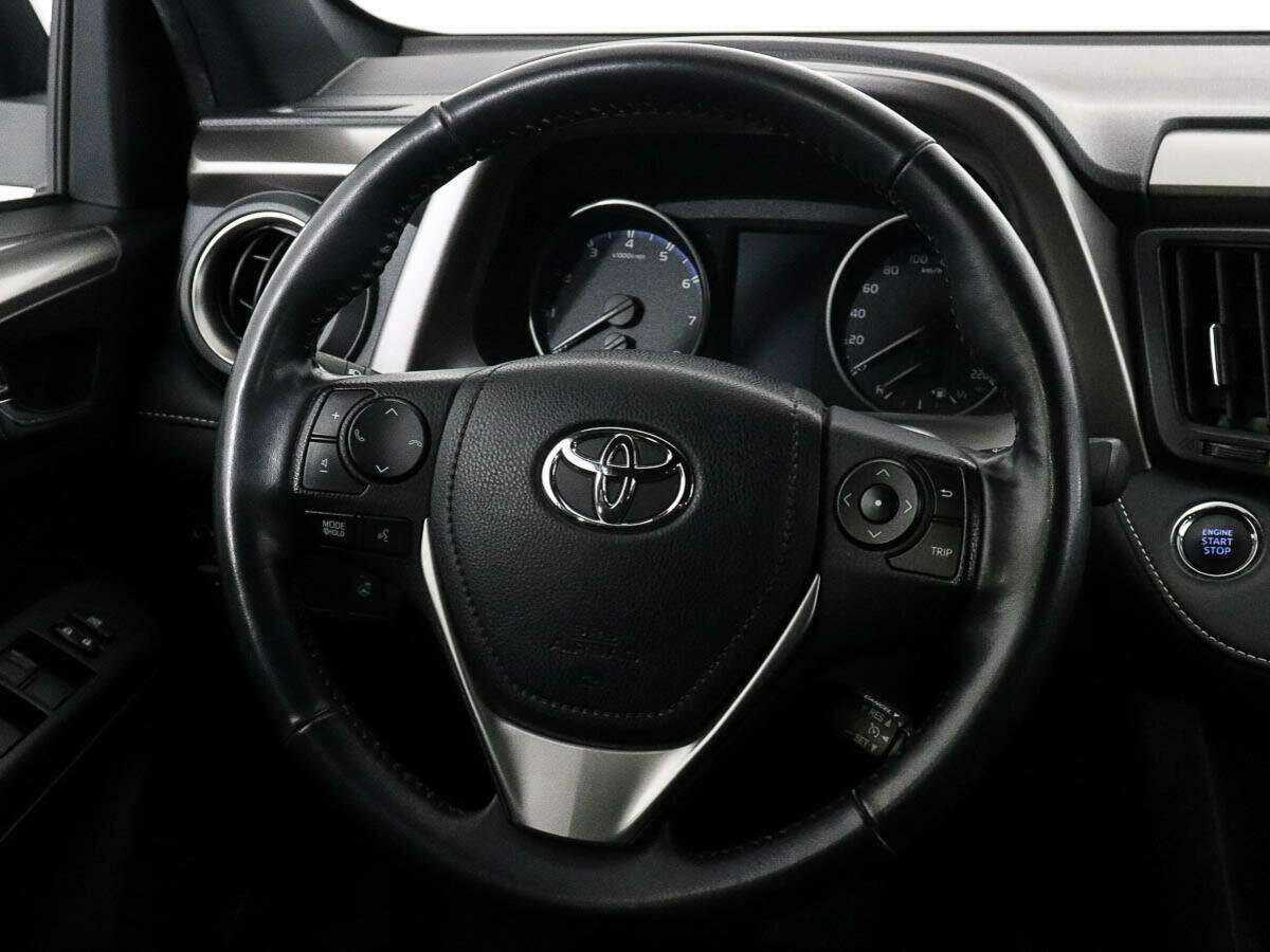 Toyota RAV4 2019 года с пробегом. Фото: #10