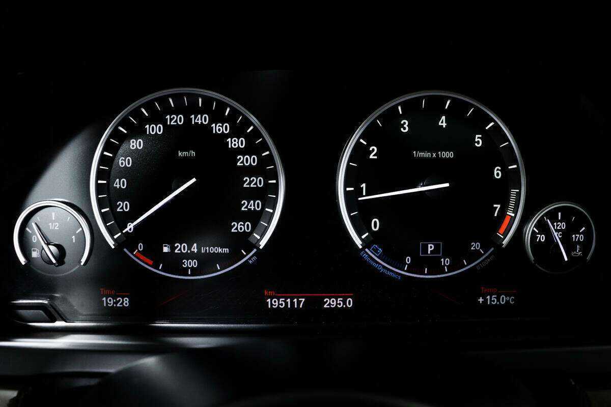 BMW 7 серии 2011 года с пробегом. Фото: #8