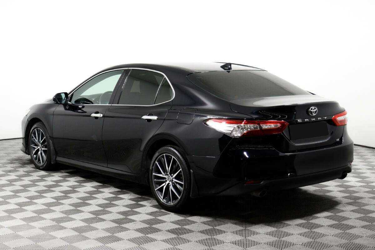 Toyota Camry 2021 года с пробегом. Фото: #6