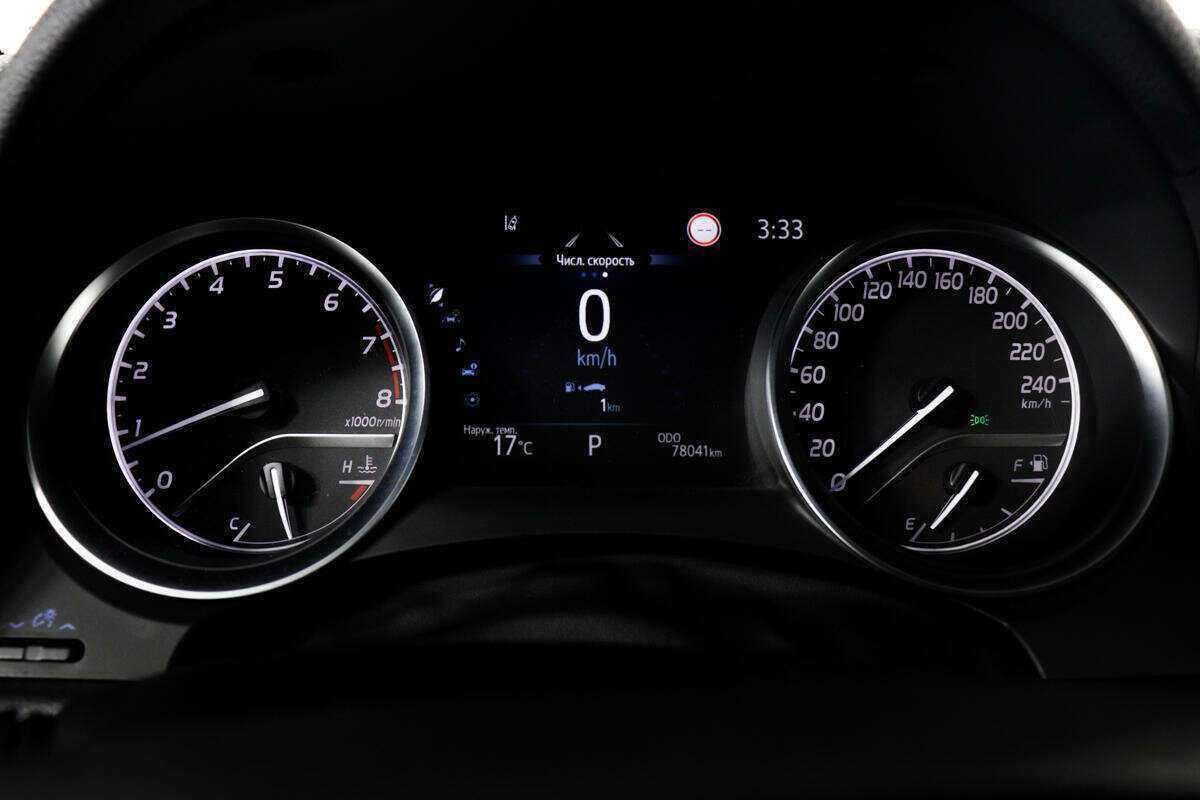 Toyota Camry 2021 года с пробегом. Фото: #9