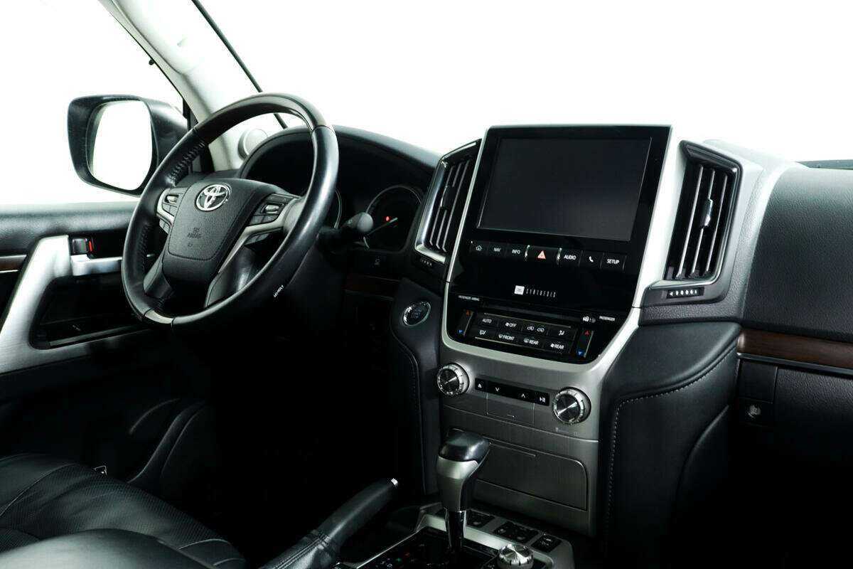 Toyota Land Cruiser 2016 года с пробегом. Фото: #8