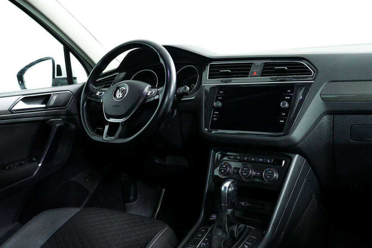 Volkswagen Tiguan 2018 года с пробегом. Фото: #7