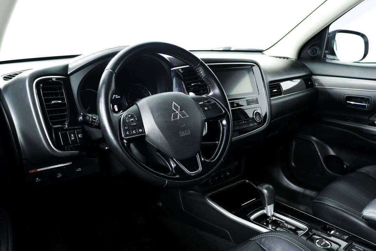 Mitsubishi Outlander 2019 года с пробегом. Фото: #12