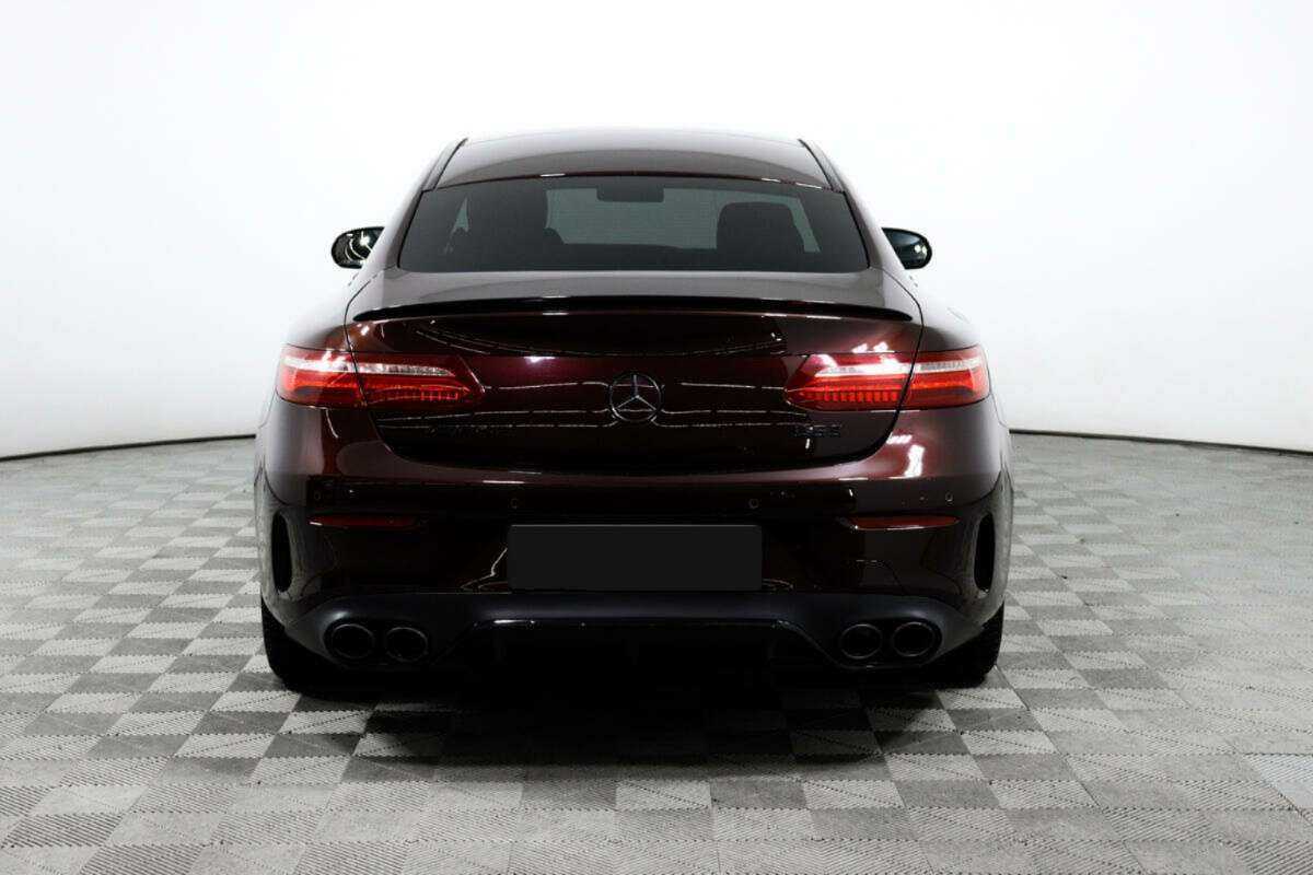 Mercedes-Benz E-Класс AMG 2018 года с пробегом. Фото: #5