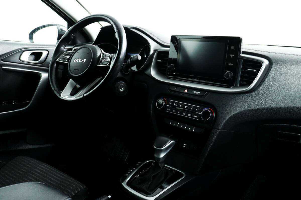 Kia Ceed 2021 года с пробегом. Фото: #8