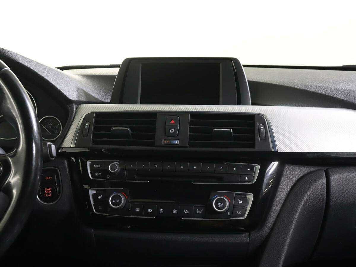 BMW 3 серии 2016 года с пробегом. Фото: #10