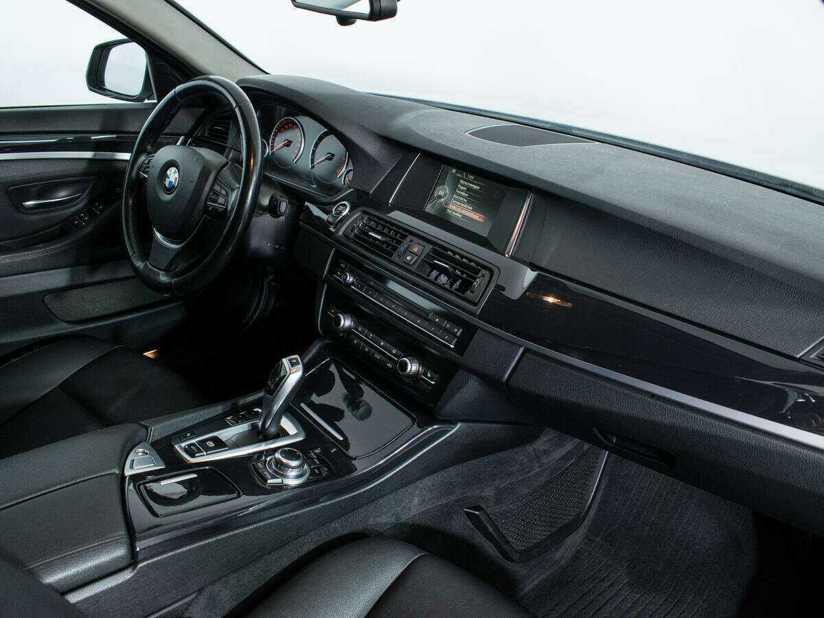 BMW 5 серии 2016 года с пробегом. Фото: #8