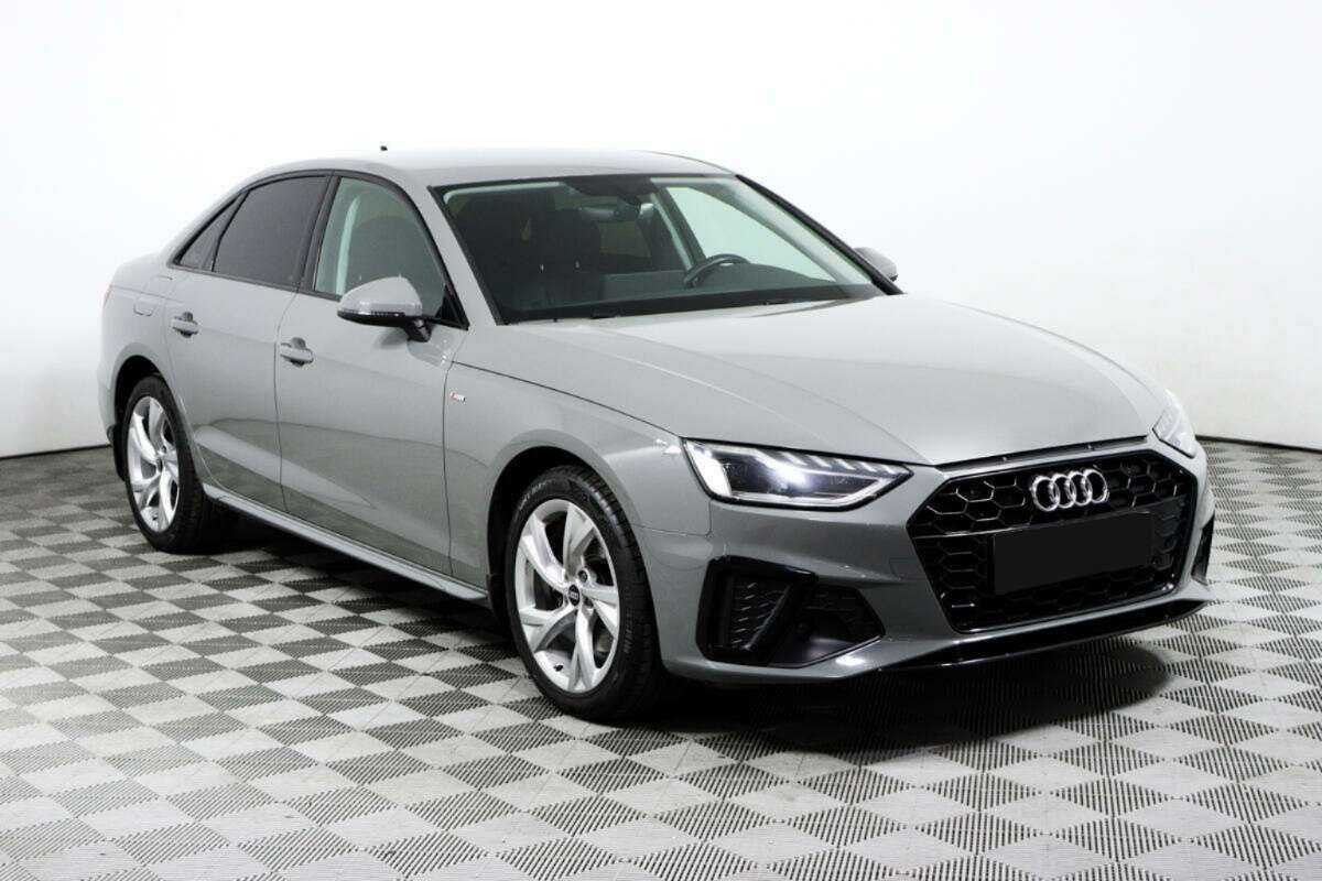 Audi A4 2021 года с пробегом. Фото: #2