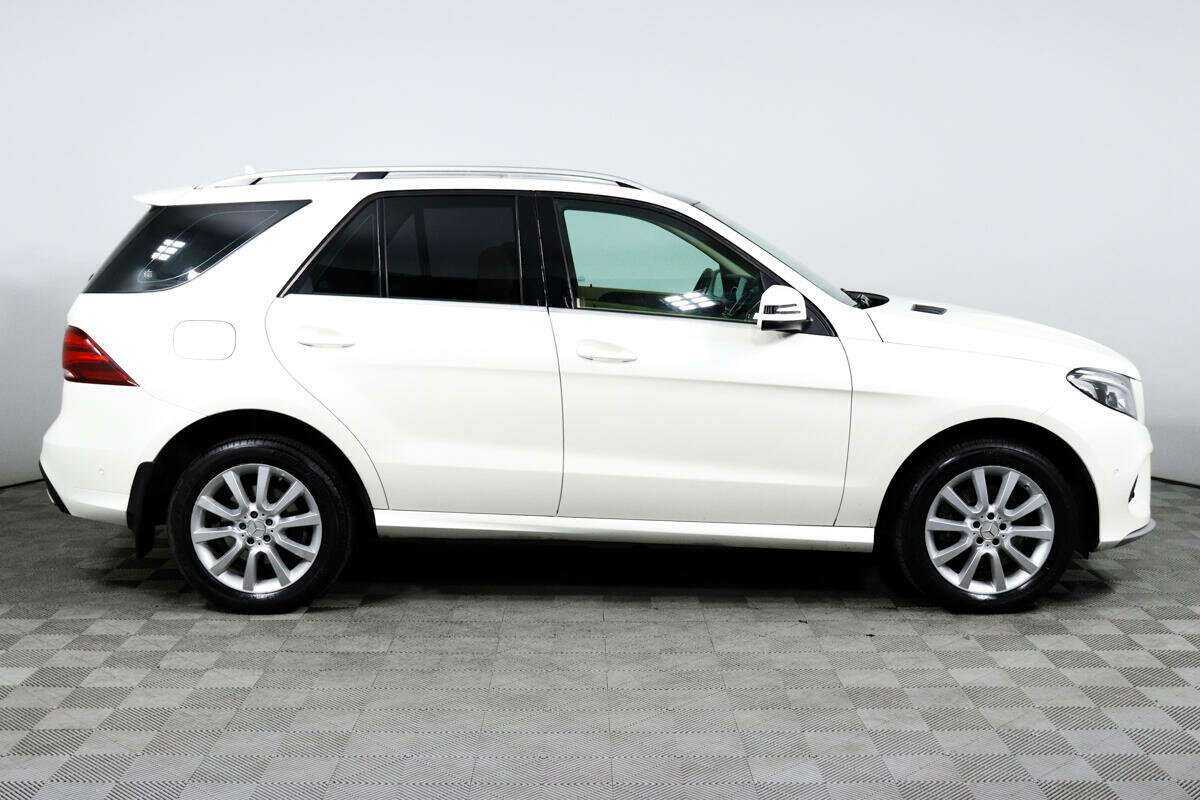 Mercedes-Benz GLE 2018 года с пробегом. Фото: #3