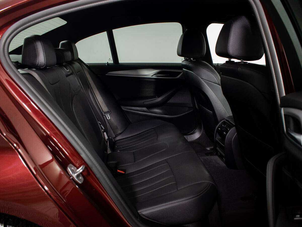 BMW 5 серии 2022 года с пробегом. Фото: #6