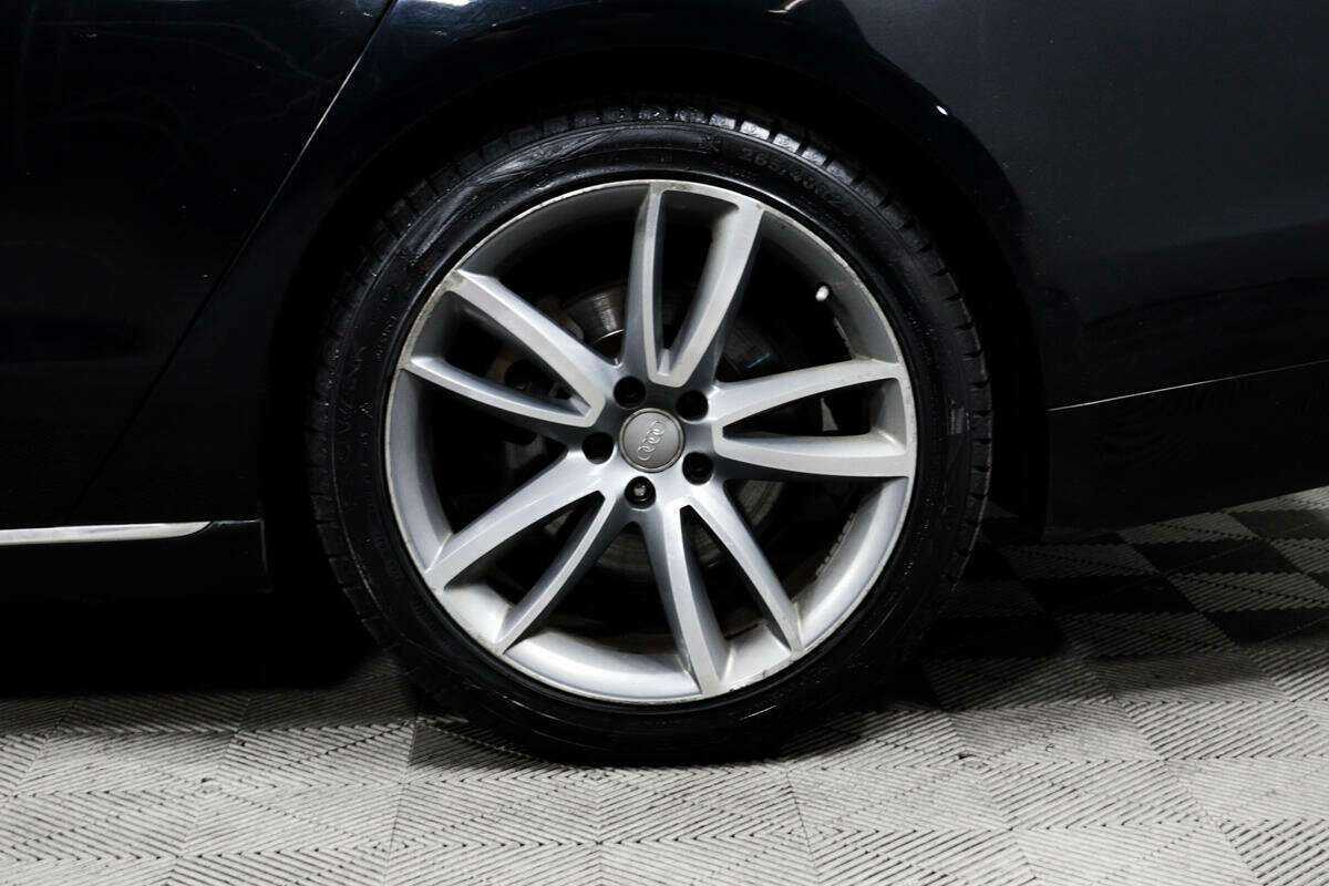 Audi A8 2011 года с пробегом. Фото: #12