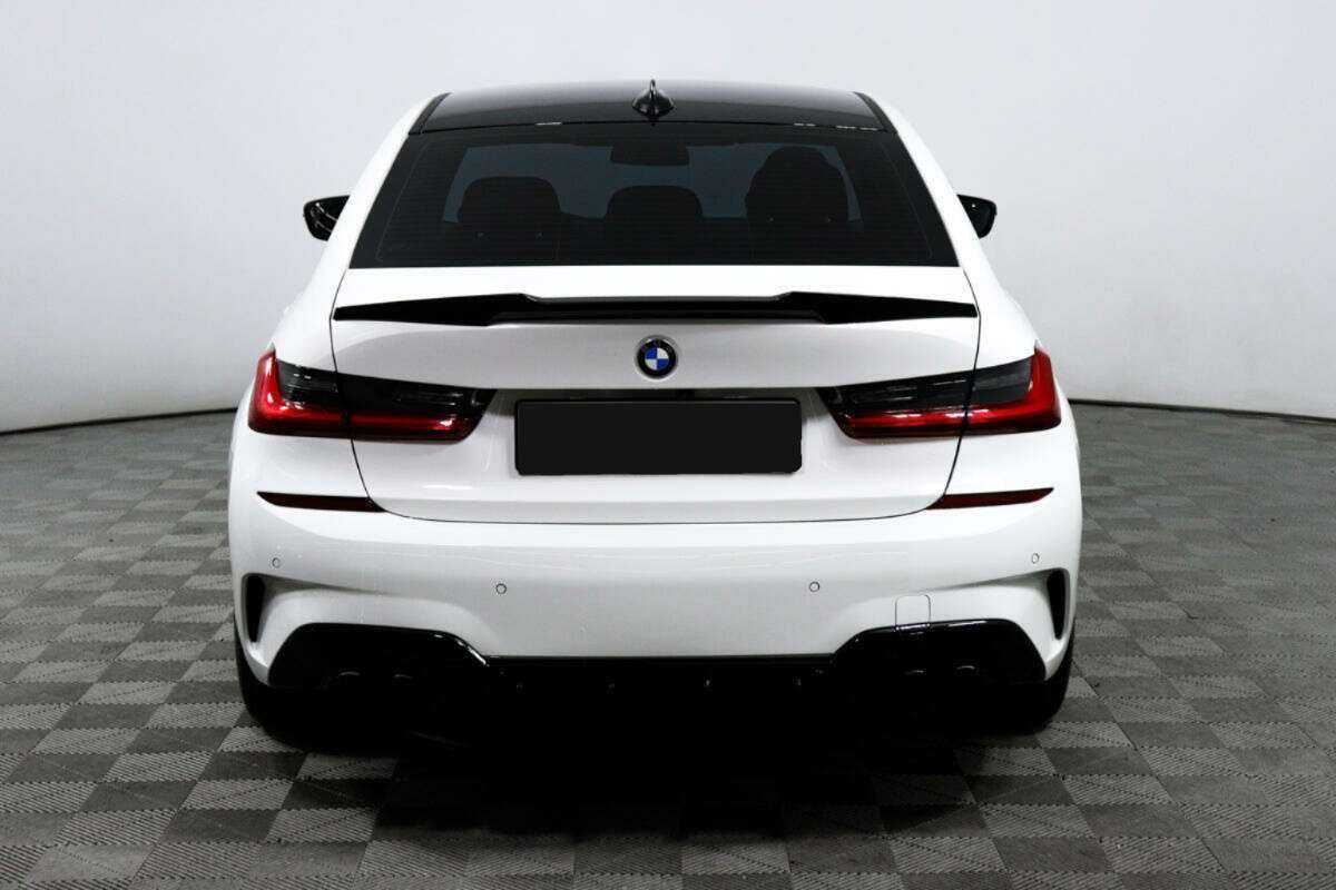 BMW 3 серии 2019 года с пробегом. Фото: #3