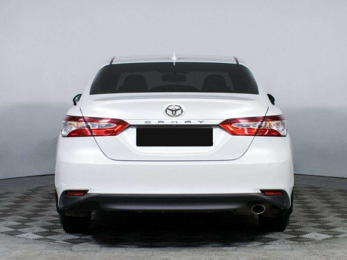 Toyota Camry 2020 года с пробегом. Фото: #5