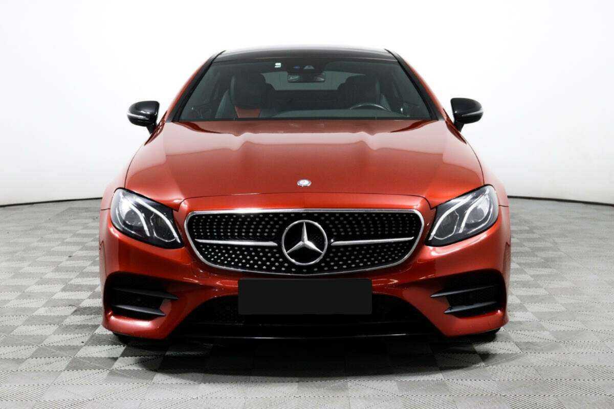 Mercedes-Benz E-Класс 2017 года с пробегом. Фото: #1