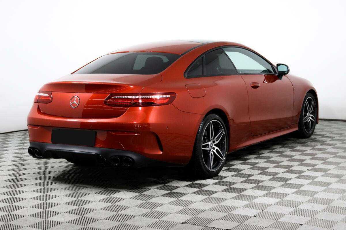 Mercedes-Benz E-Класс 2017 года с пробегом. Фото: #4