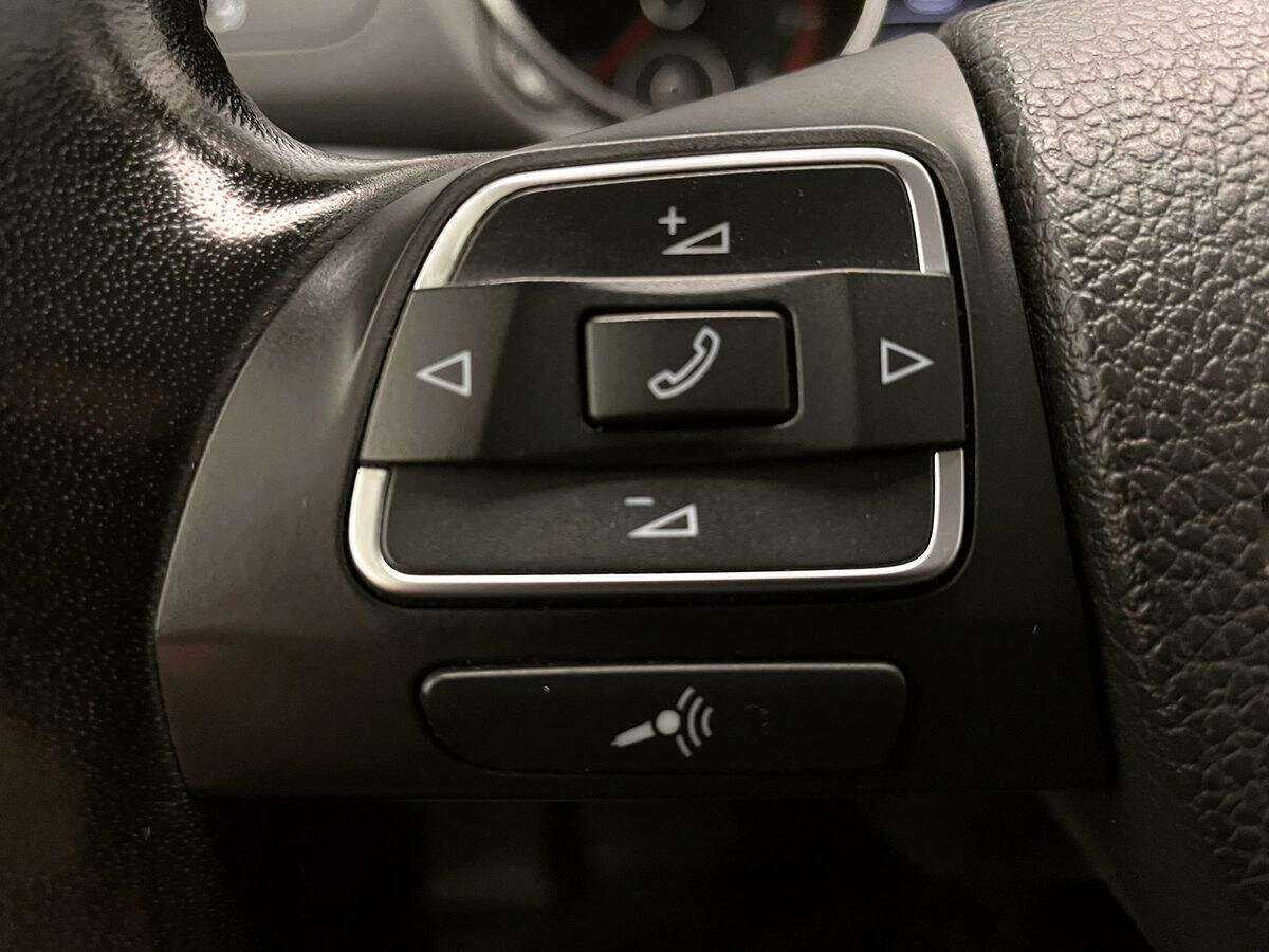 Volkswagen Golf 2010 года с пробегом. Фото: #10