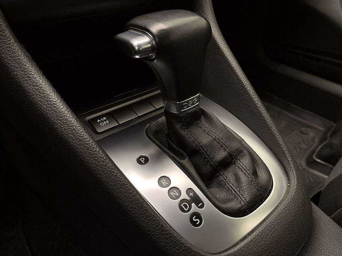 Volkswagen Golf 2010 года с пробегом. Фото: #14