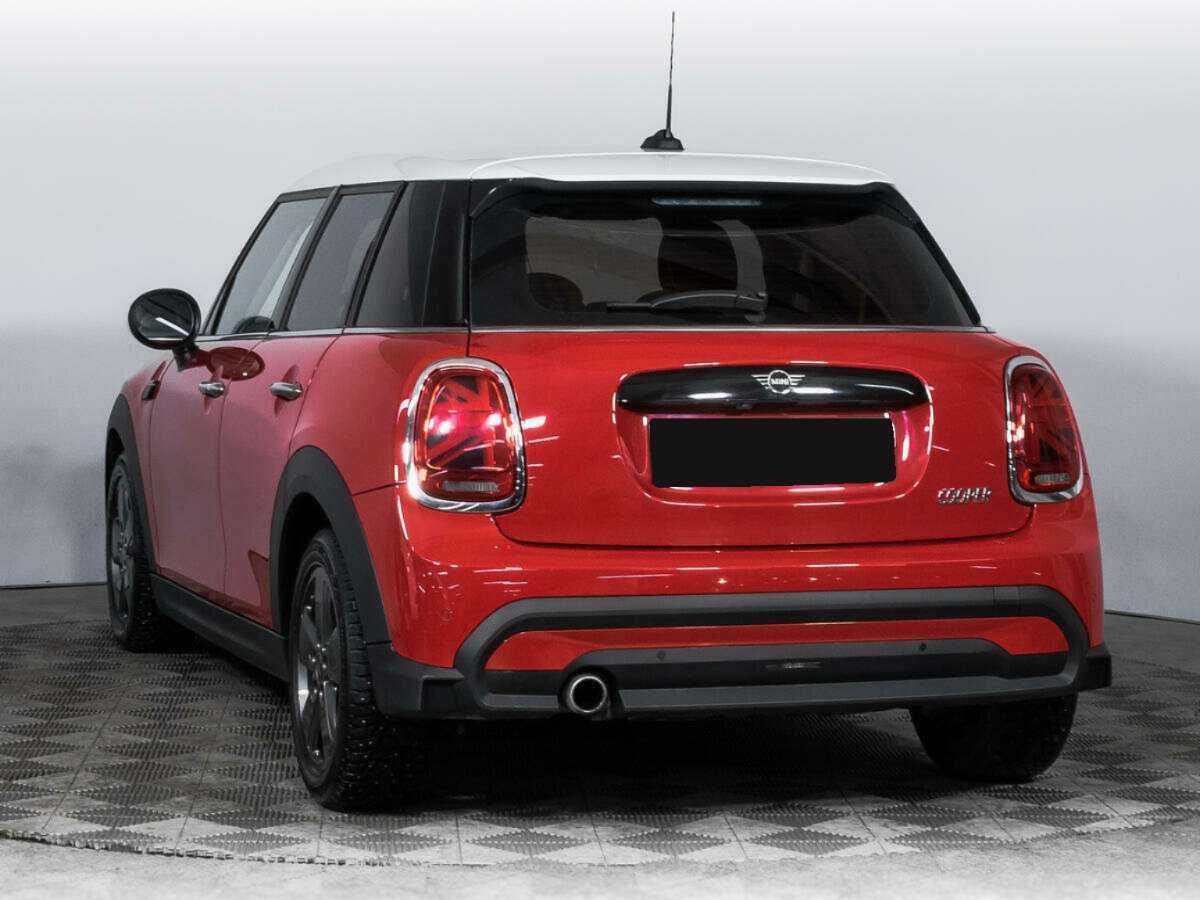 Mini Hatch 2021 года с пробегом. Фото: #6