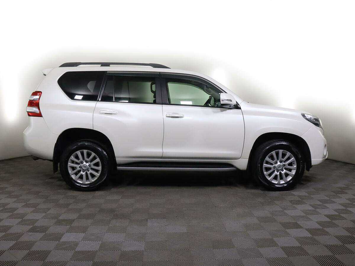 Toyota Land Cruiser Prado 2015 года с пробегом. Фото: #2
