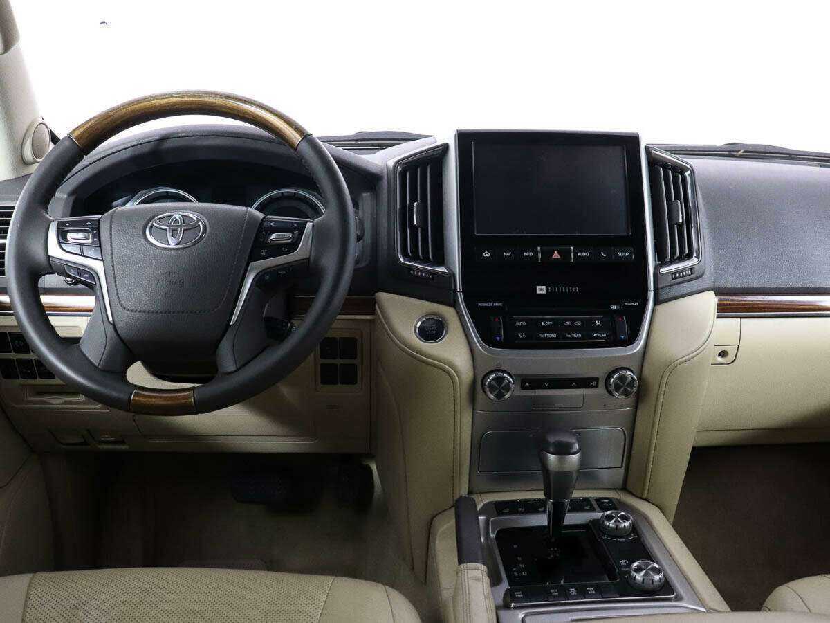 Toyota Land Cruiser 2015 года с пробегом. Фото: #7