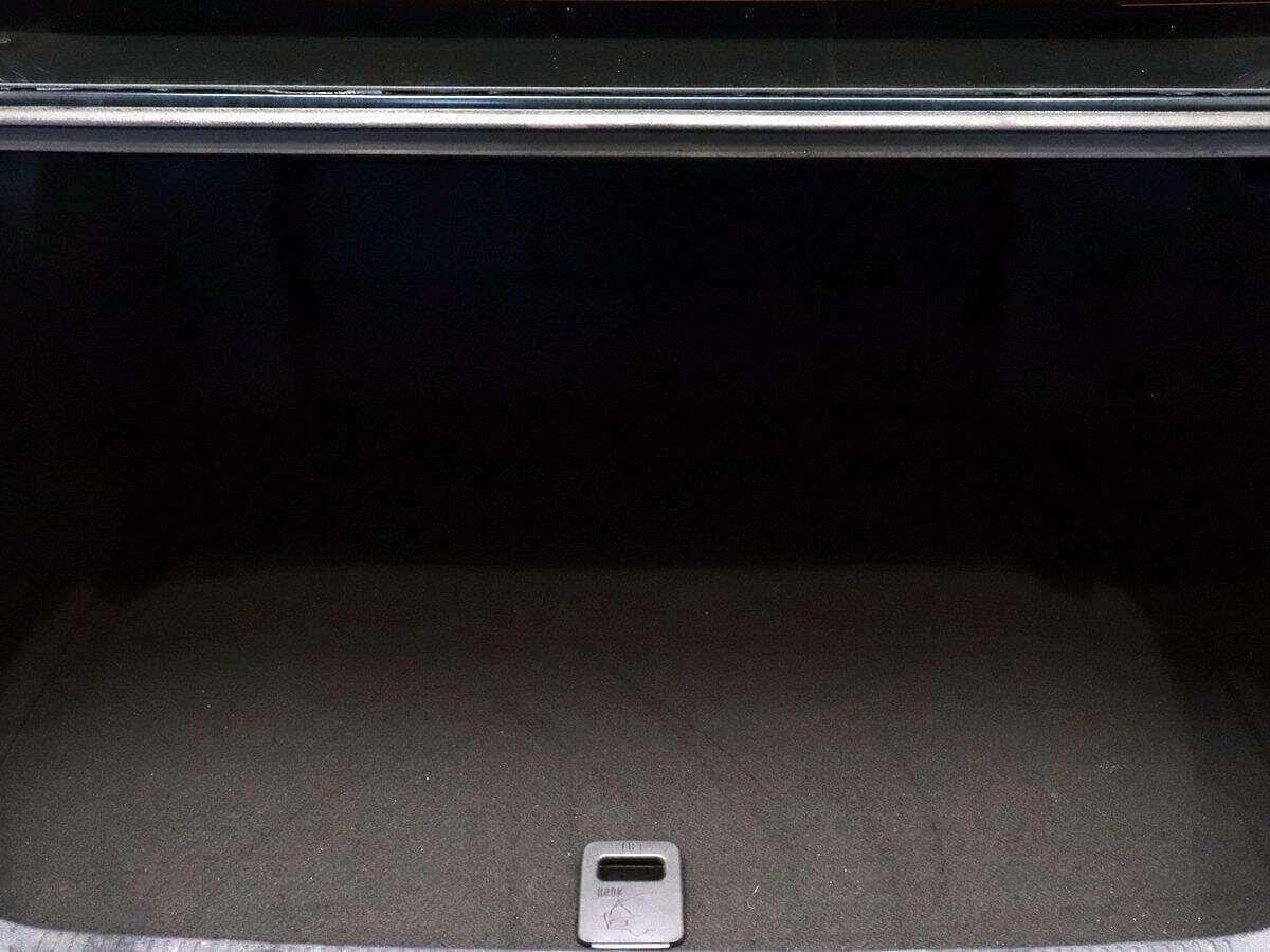 Toyota Camry 2019 года с пробегом. Фото: #9