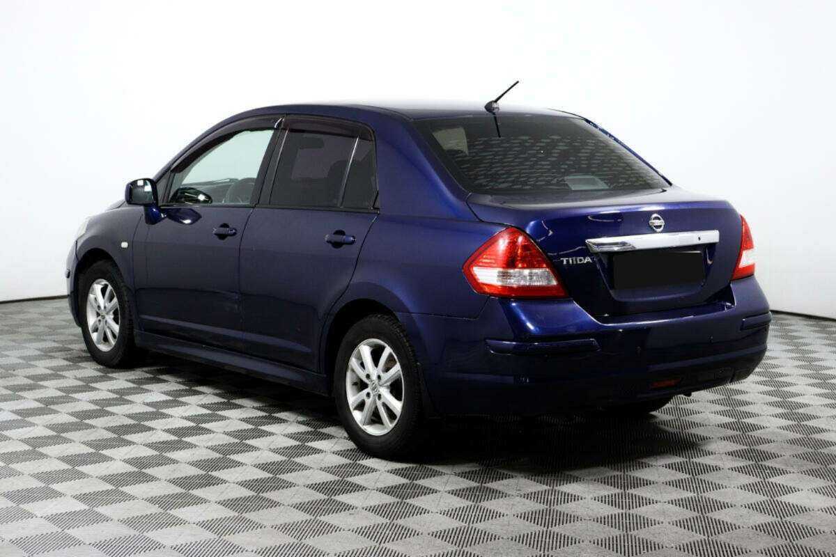 Nissan Tiida 2010 года с пробегом. Фото: #6