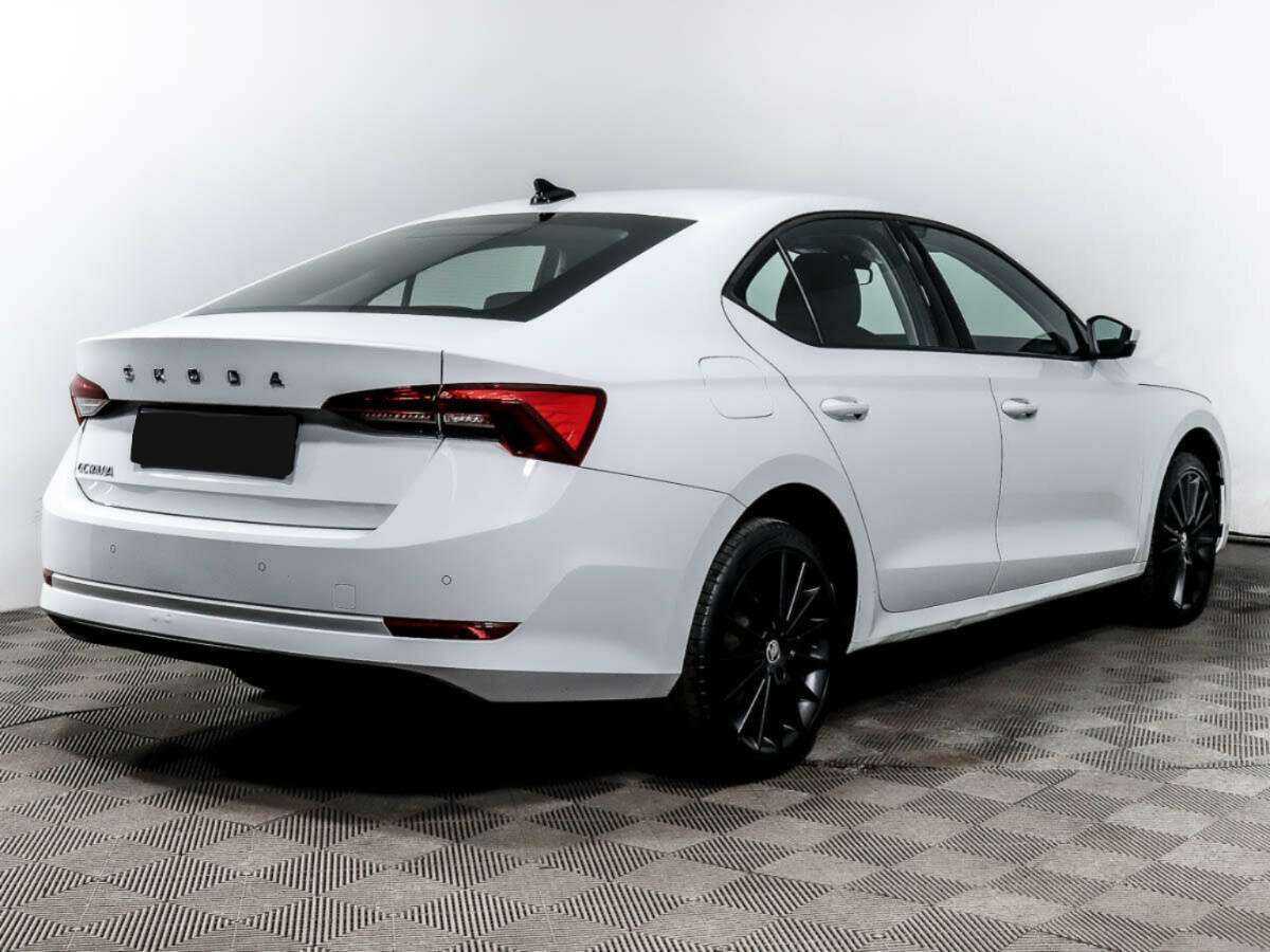 Skoda Octavia 2021 года с пробегом. Фото: #3