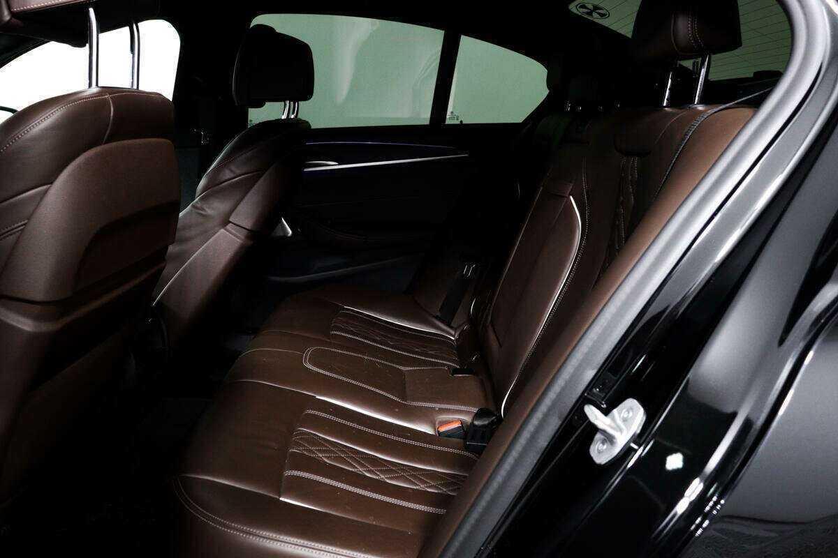 BMW 5 серии 2020 года с пробегом. Фото: #11