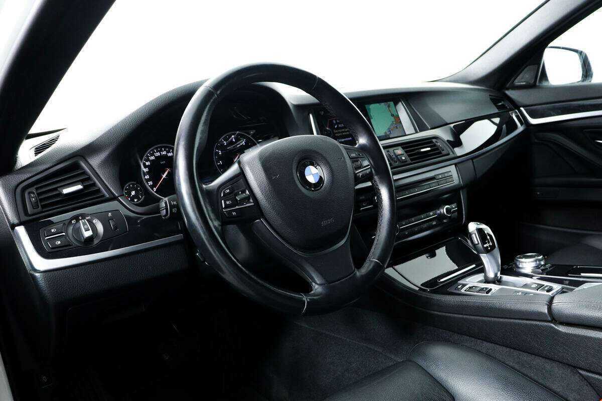 BMW 5 серии 2016 года с пробегом. Фото: #12